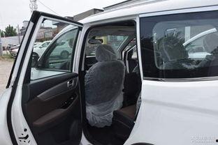 国产车挂路边视频,揭秘国产车质量问题与维修困境